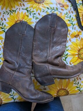 Classic Brown Leather Cowboy Boots Vintage Women
